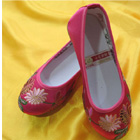 Delicate Floral Embroidery Shoes (RM)